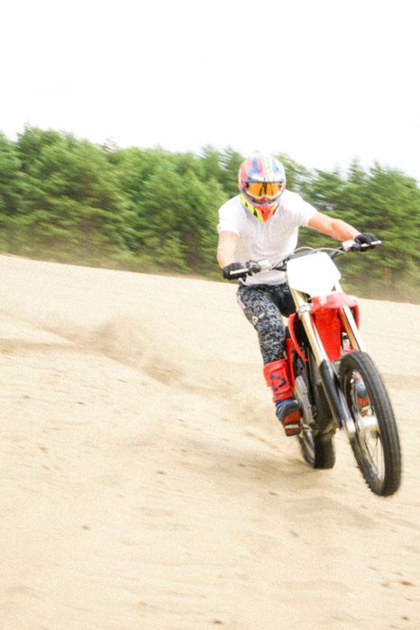 Surron wypożycz ultra bee light bee offroad enduro stark varg