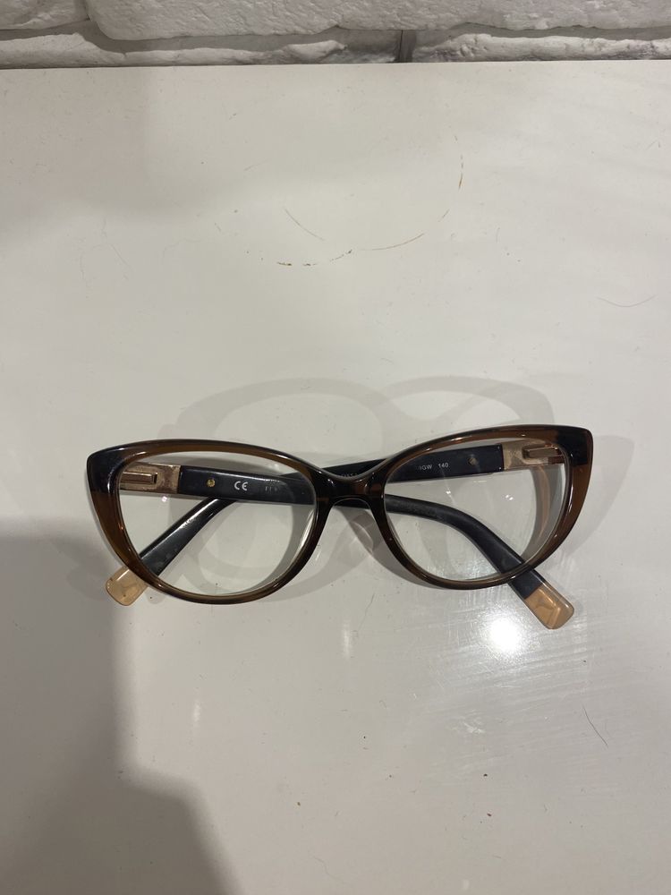 Okulary oprawki z Furla