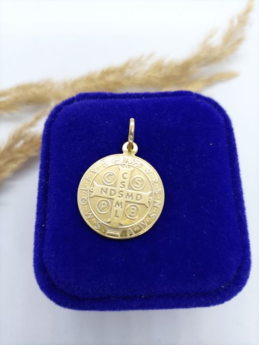Zawieszka medalik ze złota, złoto 585, Św Benedykt