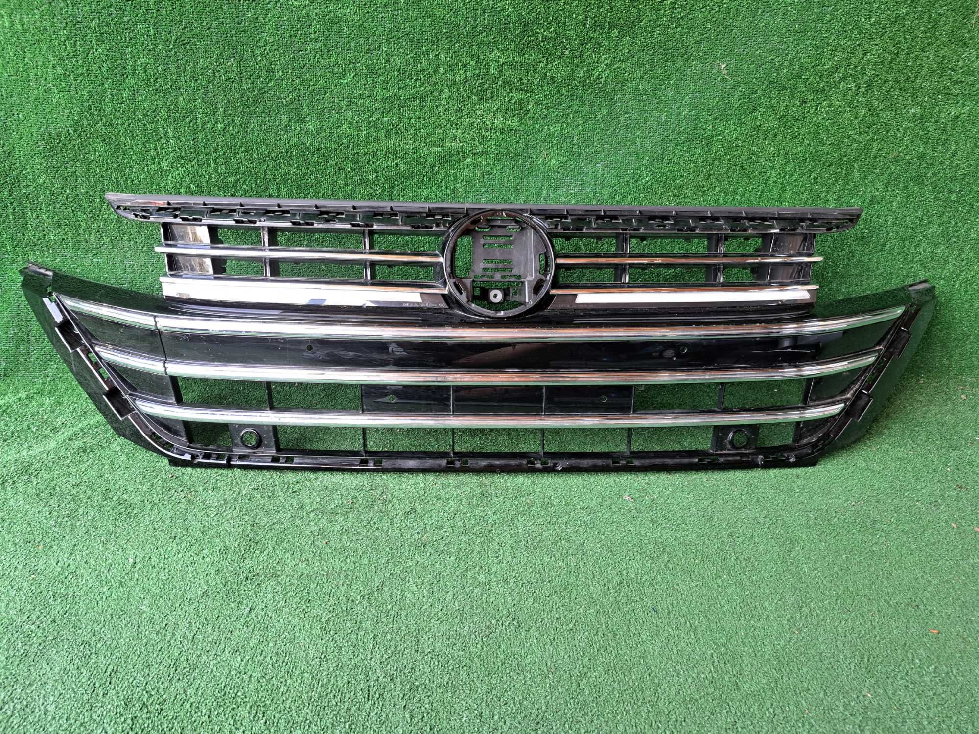 Grill atrapa VW Arteon LIFT LED R-Line 3G8 bardzo ładny