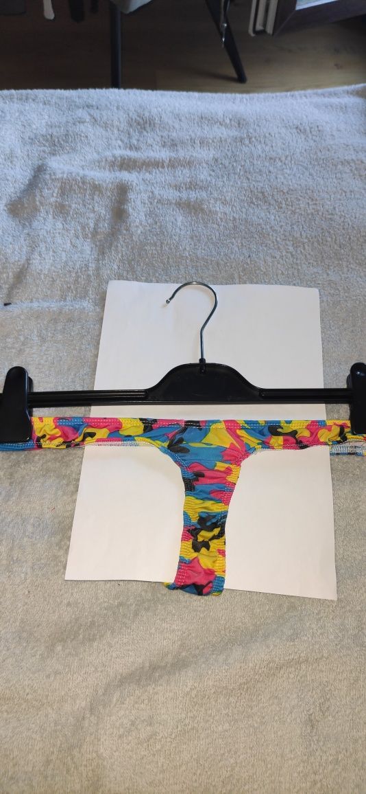 Stringi męskie push up