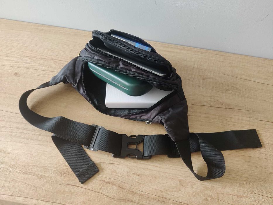 371 Сумка на пояс бананка