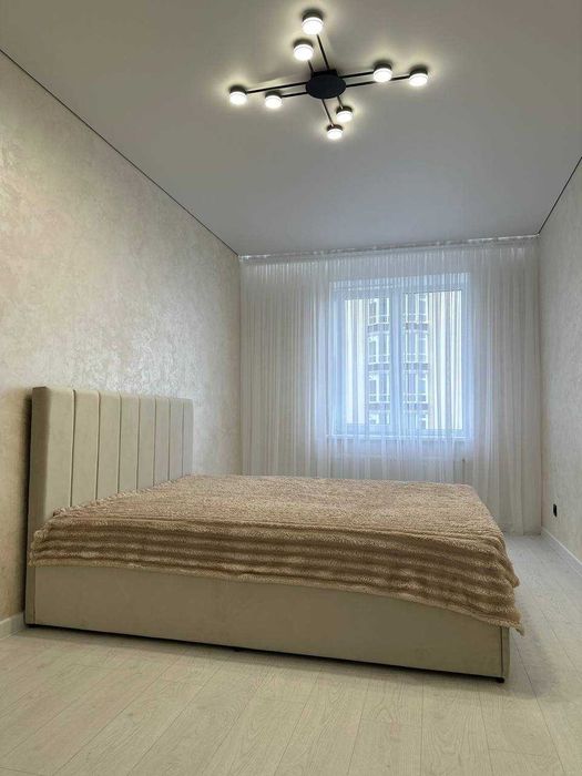 Продам квартиру з новим ремонтом