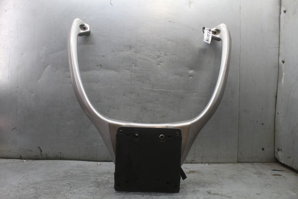 Kymco Xciting X citing X-Citing 500 stelaż kufra centralnego rączki uchwyty