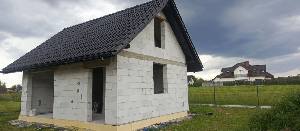 Budowa domu dachy płyty fundamentowe stropy sso