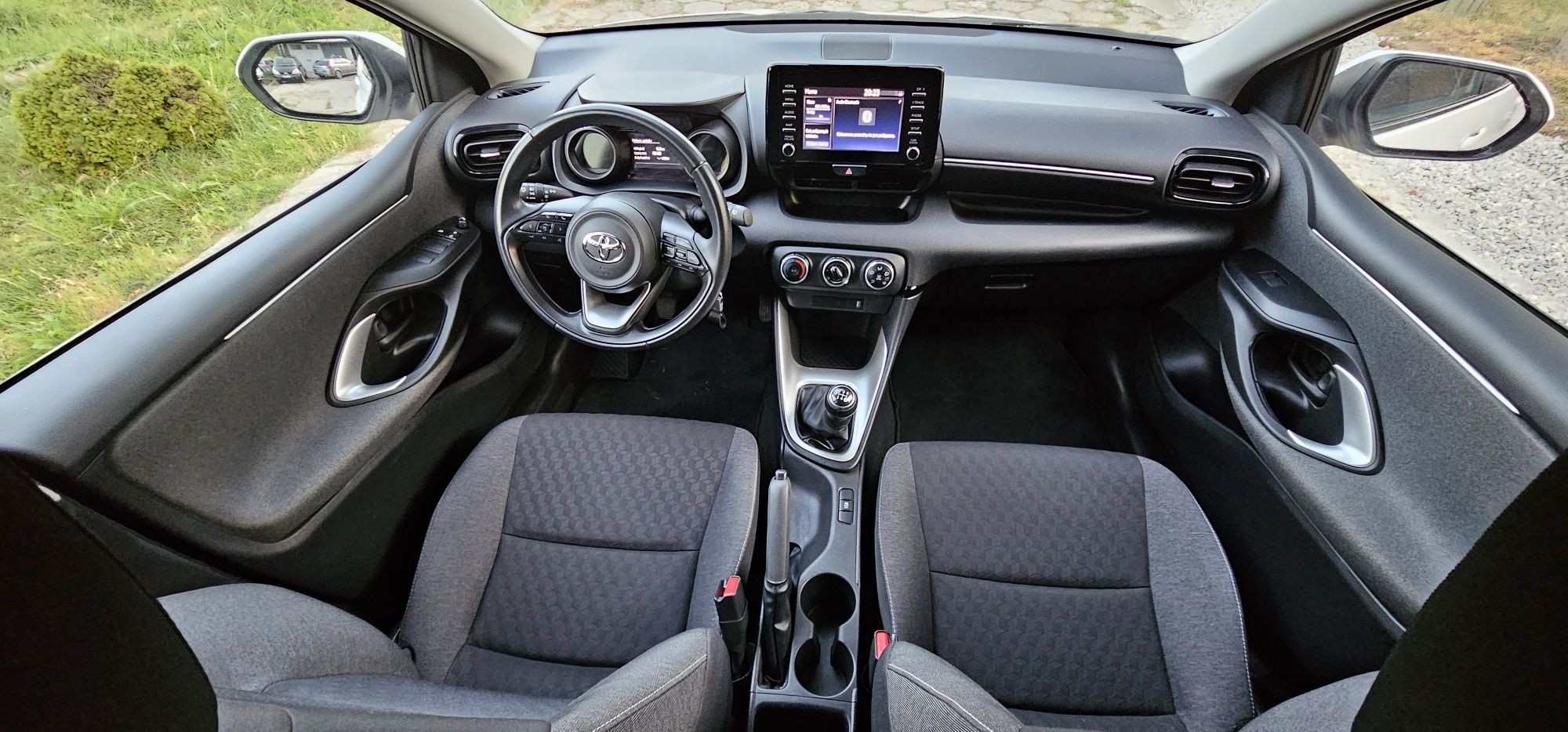 Jak NOWA! Toyota Yaris full wersja! Led! Kamera! Navi! Okazja!
