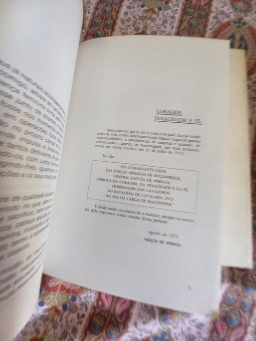 Salazar descolonização três livros baratos