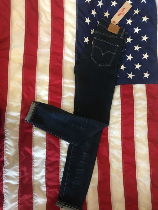 Джинсы Levis р.28  USA