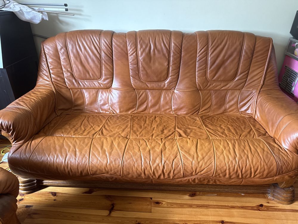 Skórzany komplet wypoczynkowy – sofa + 2 fotele