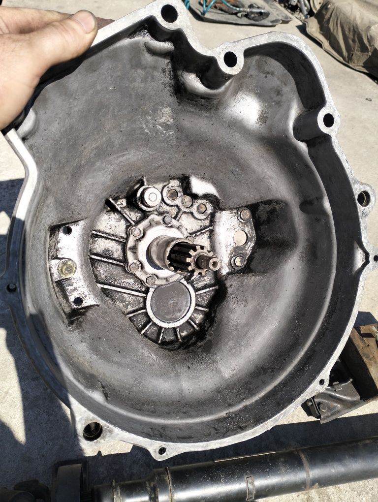 Коробка передач трьохсекційний Getrag 245, m20, BMW e21 e12 e30 e28