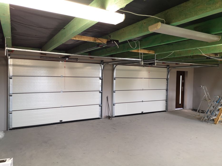 Brama Fakro na PILOTA Orzech 3000x2125 garażowa segmentowa