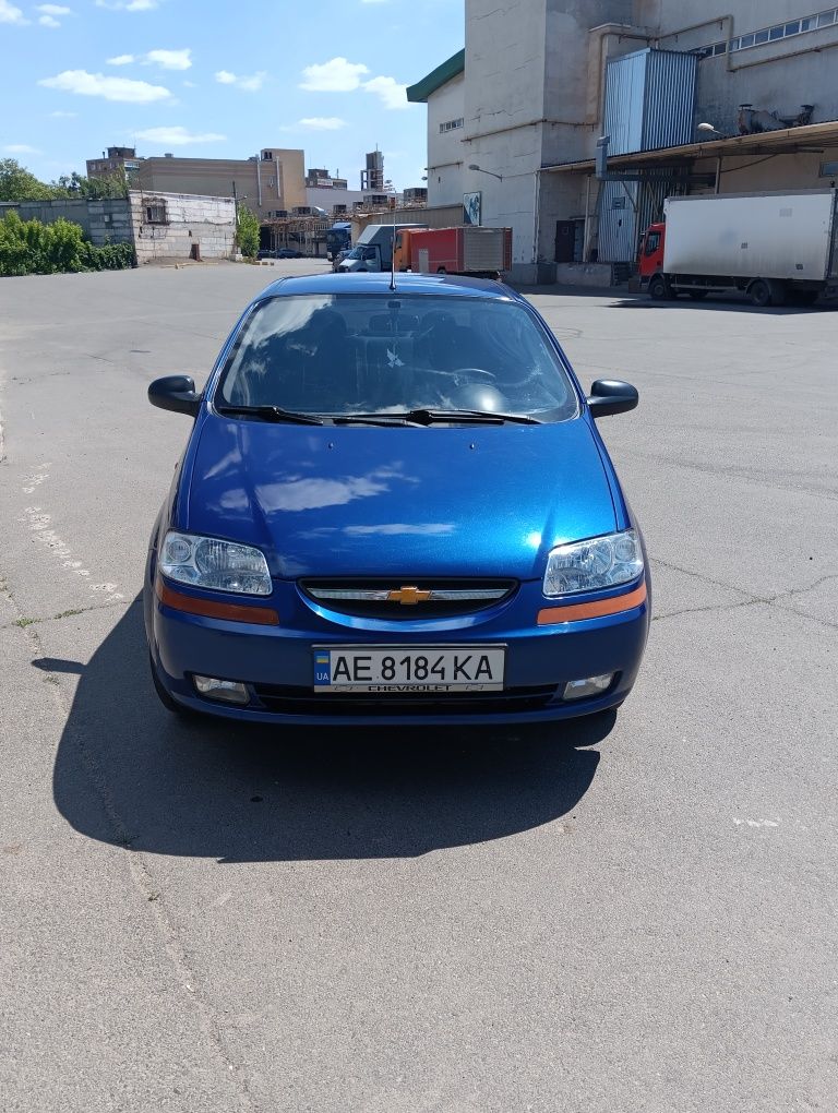 Продам Chevrolet Aveo 2005 год.