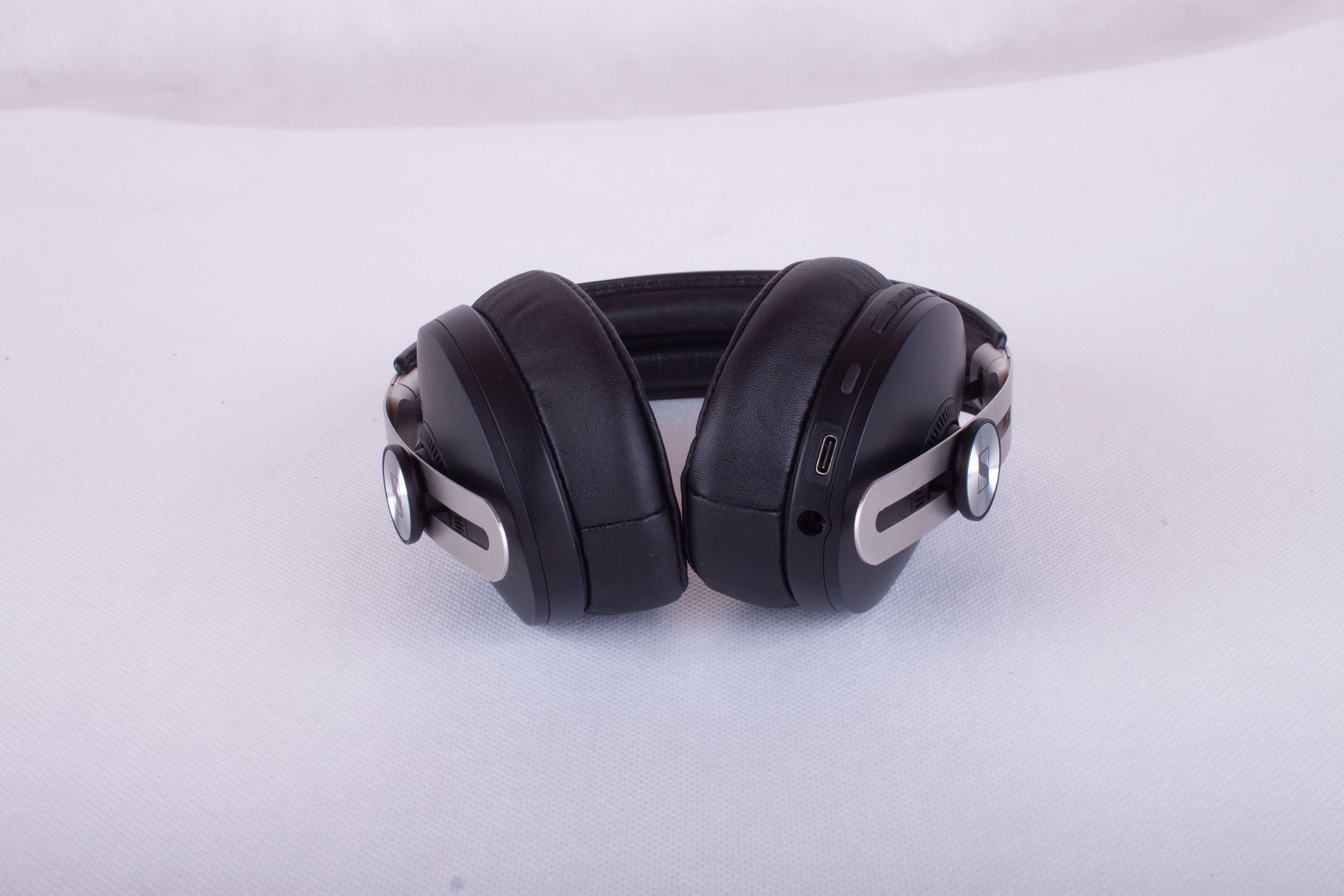 Навушники Sennheiser Momentum M3