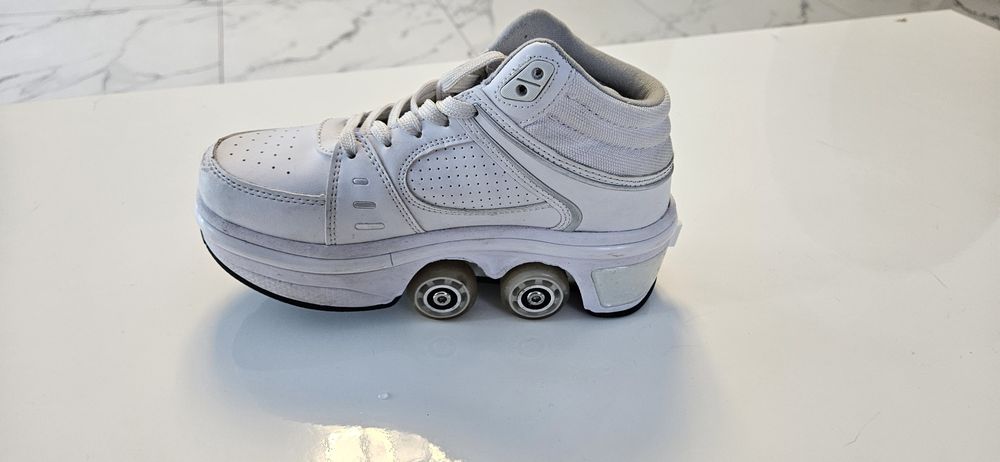 Ролики кросівки з підсвіткою