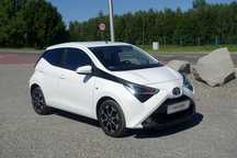 Toyota Aygo 1.0VVT-i 72KM Salon PL Bogate wyposażenie Niski przebieg Super stan