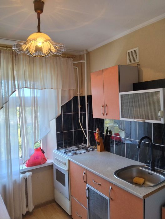 Продам однокомнатную квартиру 12200