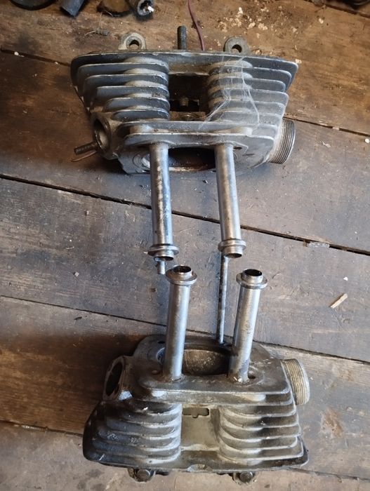 Головки поршневої МТ-9,К-650,Дніпро.