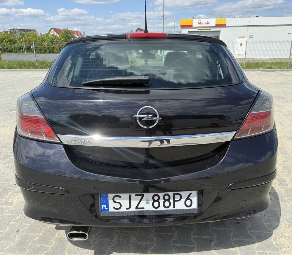 Opel Astra H GTC
