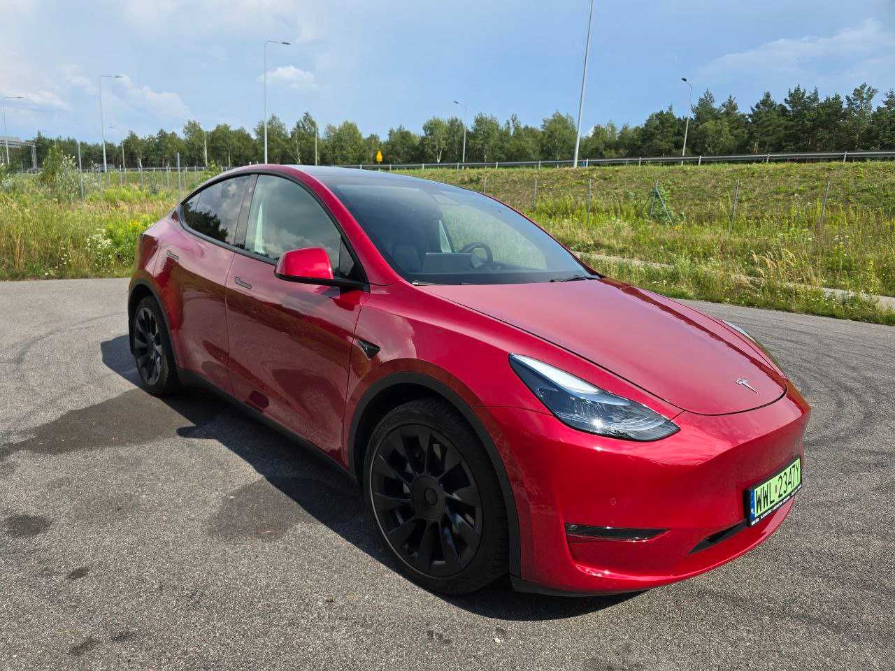 Sprzedaż Tesla model Y Long Range Dual Motor