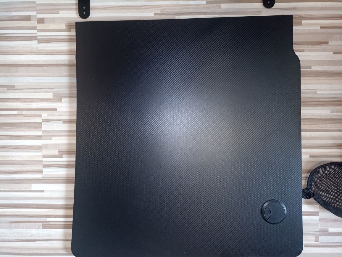Blat do biurka w kolorze włókna węglowego 140x67