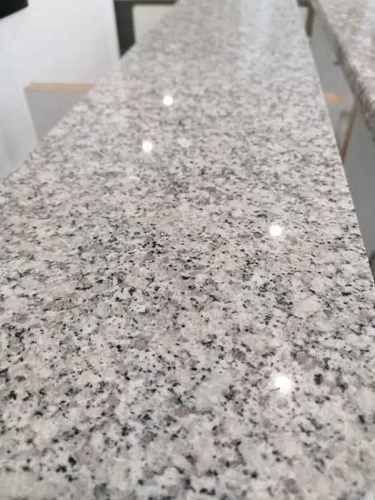 GRANIT na schody Schody granitowe stopień kamienny szary