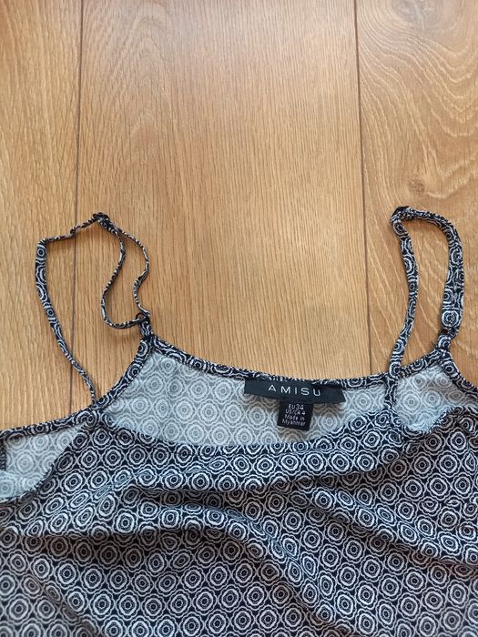 Letnia sukienka na ramiączkach Amisu XS wiskoza