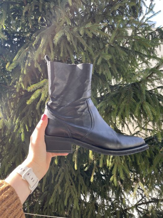 Czarne skorzane botki River Island