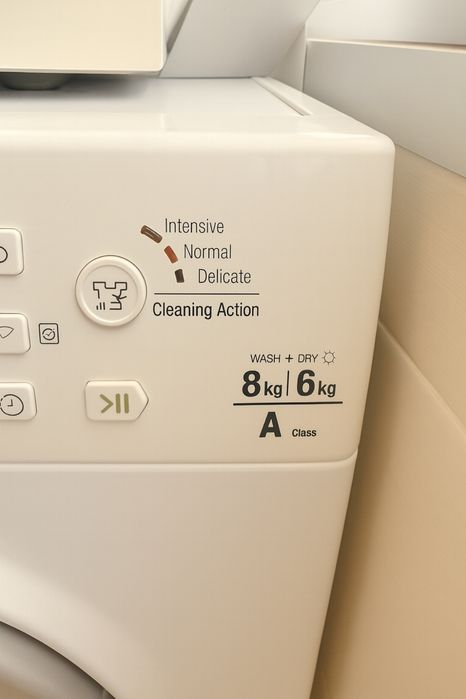 Maquina de Lavar e Secar a roupa