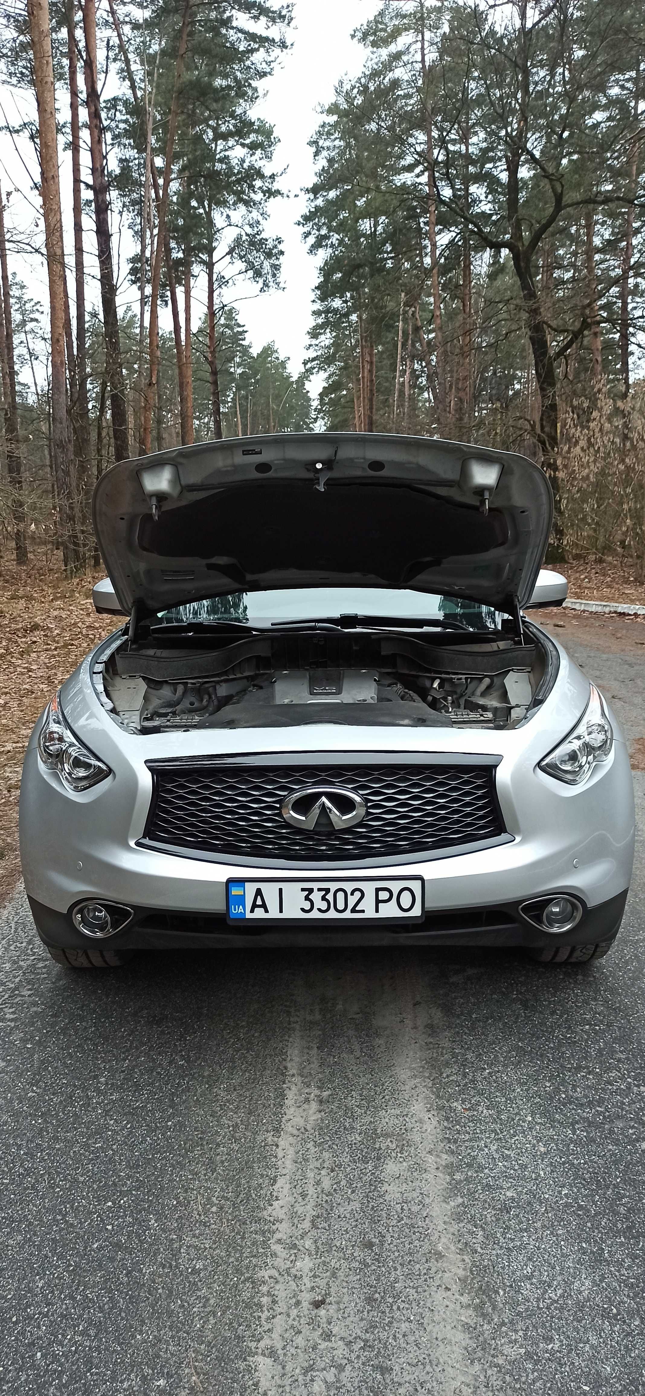 Infiniti FX37 2012\10 Рестайлінг