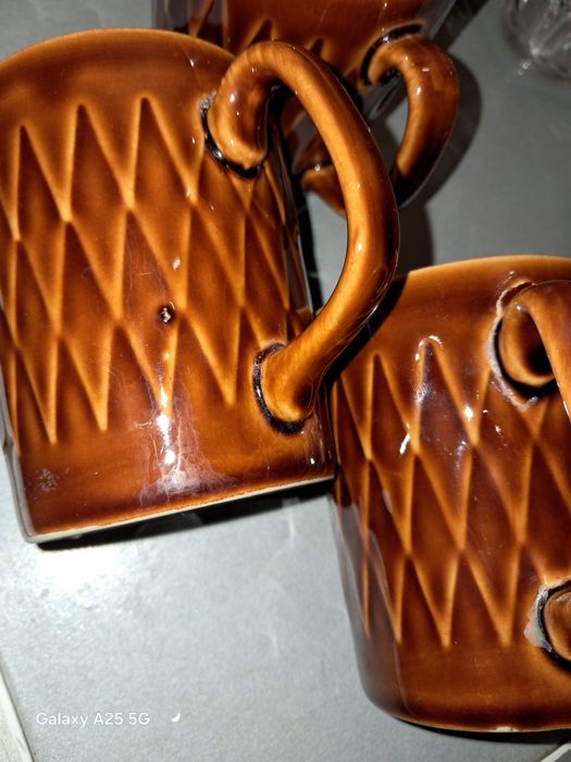 Porcelit Pruszków 3 duze kubki z uszkiem