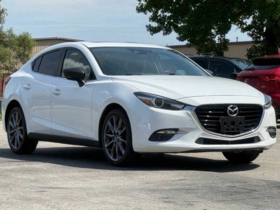 Mazda MAZDA3 Grand Touring      2018