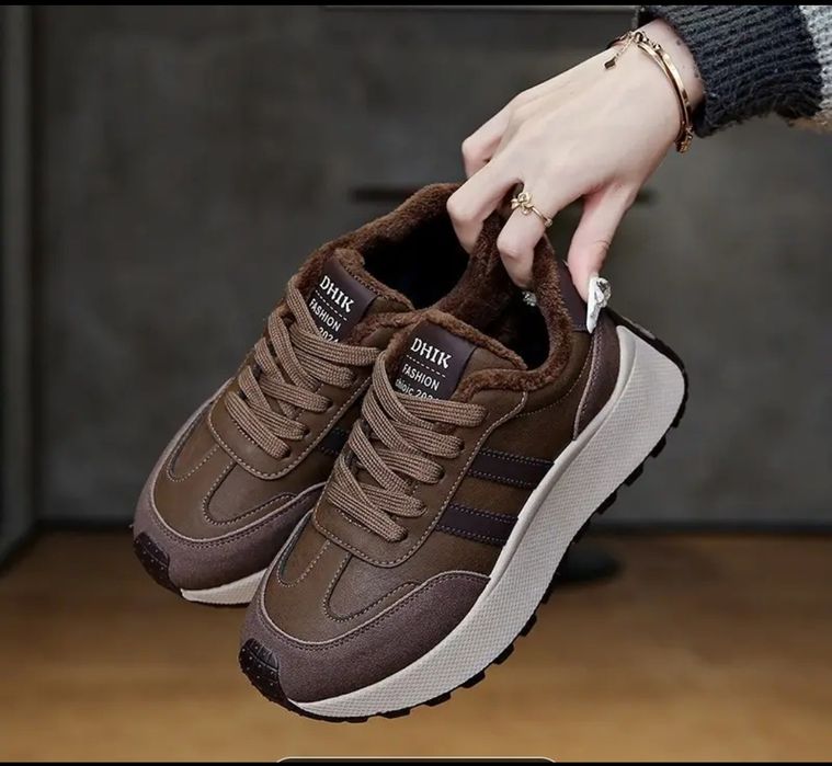 Кросівки зимові теплі , корейські, 37.5-38 розмір