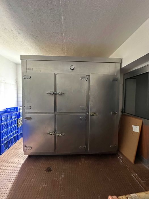 Câmara Frigorífica Industrial - 120x225x235cm