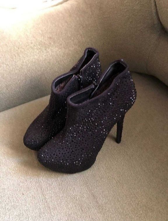 Взуття жіноче нове