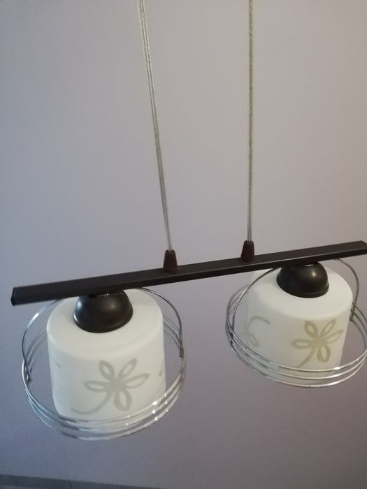 Lampa wisząca na 2 żarówki
