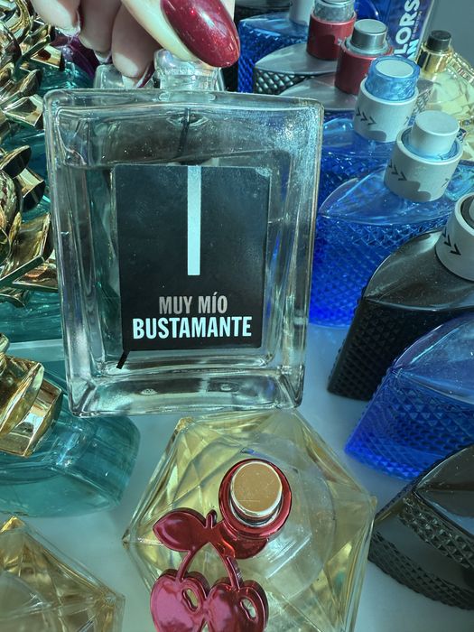Lote de 100 perfumes para revenda