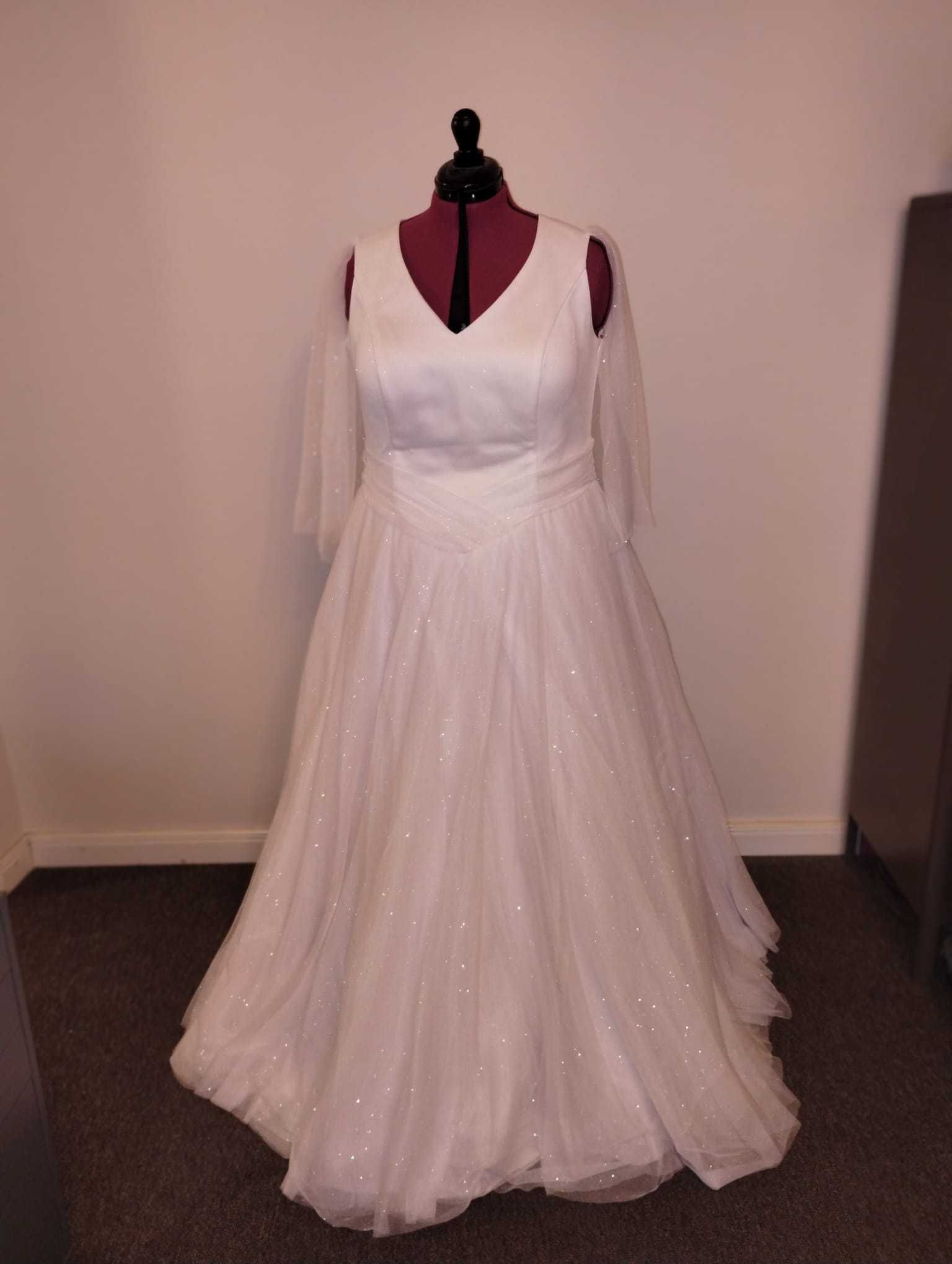 Suknia Ślubna plus size Krój "A" Księżniczka Kwiat Lotosu 48/50
