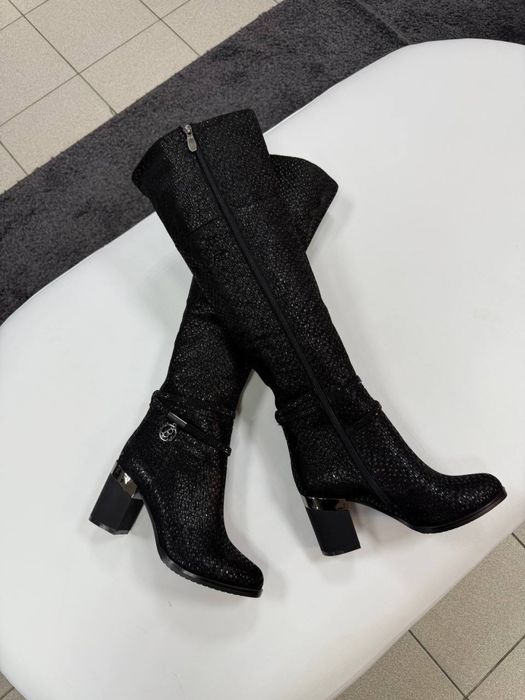 Чоботи жіночі зима розмір 37 натуральний замш з напиленням