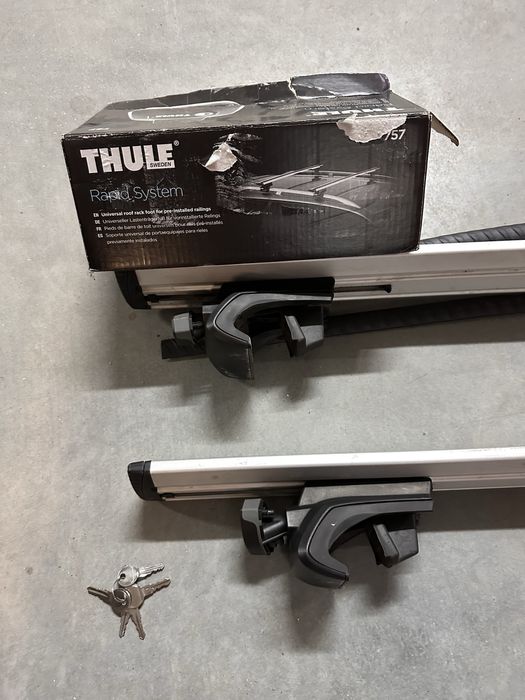 Bagażnik, belki dachowe Thule WingBar 130 cm + stopy 757