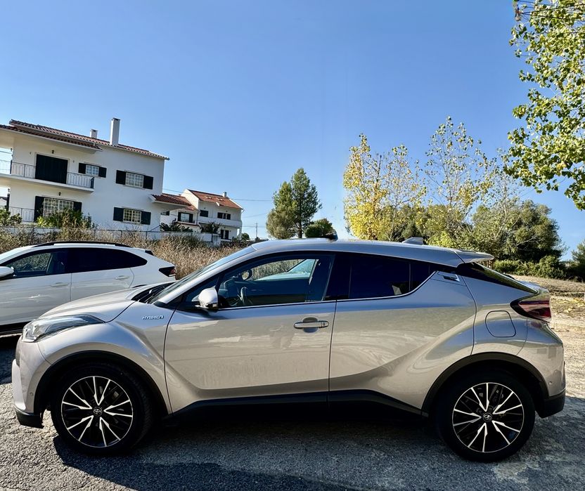 Lindo Toyota C-HR 1.8 híbrido 2019 único dono!