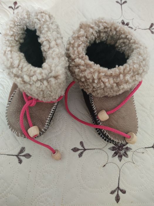 Взуття на дівчинку устілка 18 см