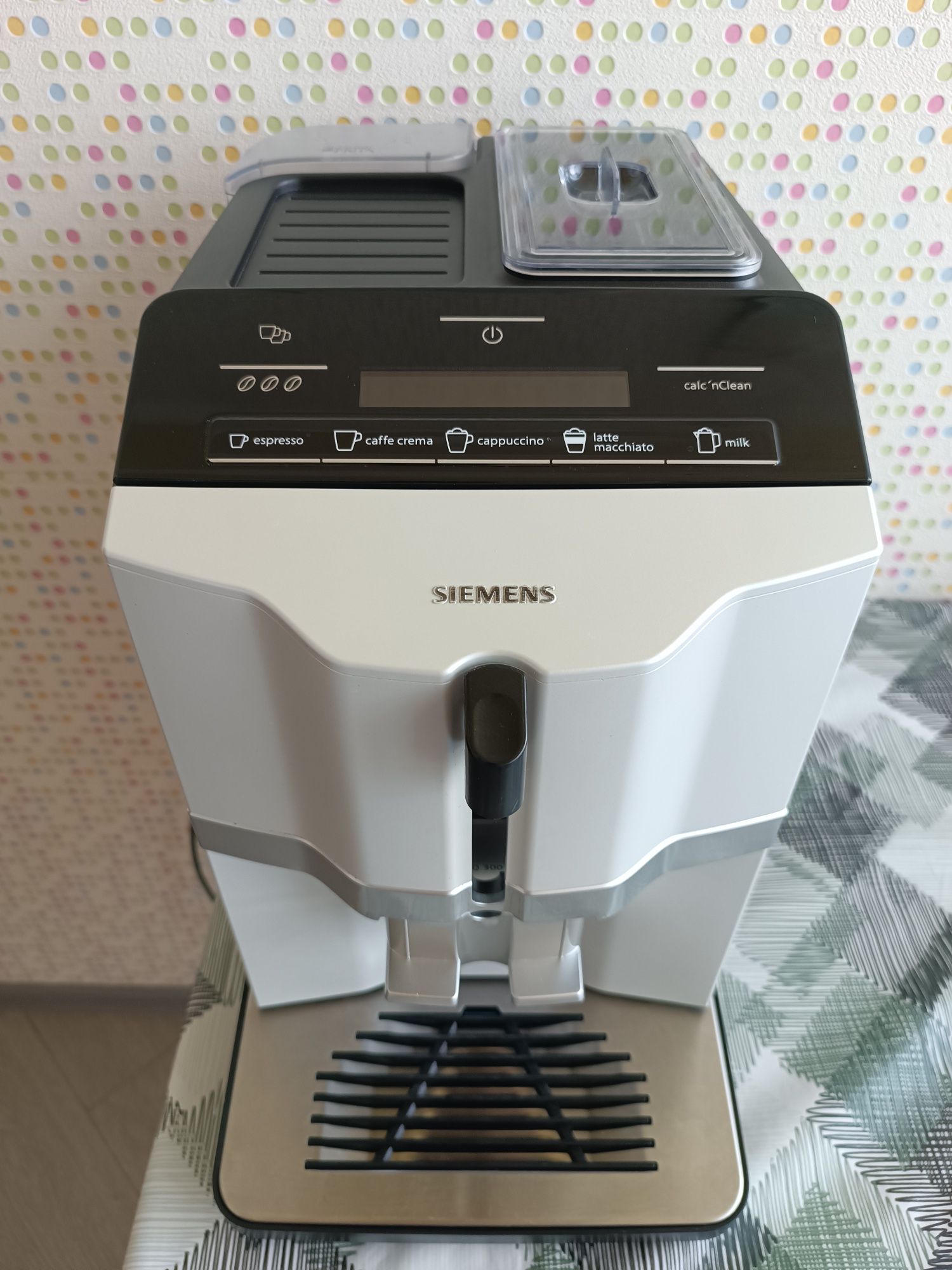 Кофемашина Siemens EQ.300