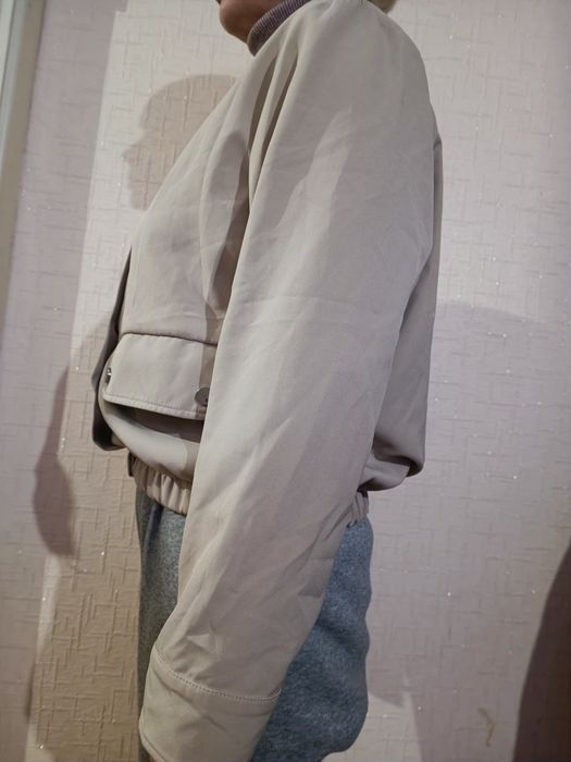 Куртка,кофта,бомбер,пиджак,кожанка