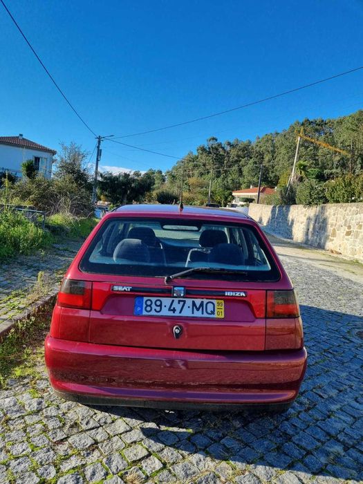 Vendo SEAT Ibiza 6k 1.0 a gasolina (Ver descrição)