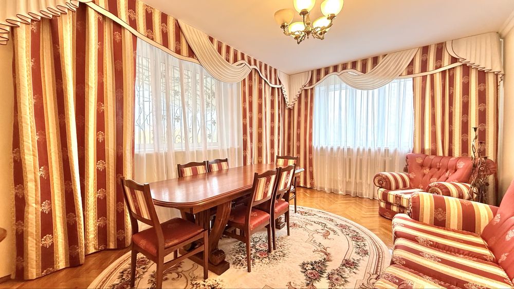 Будинок - дуплекс