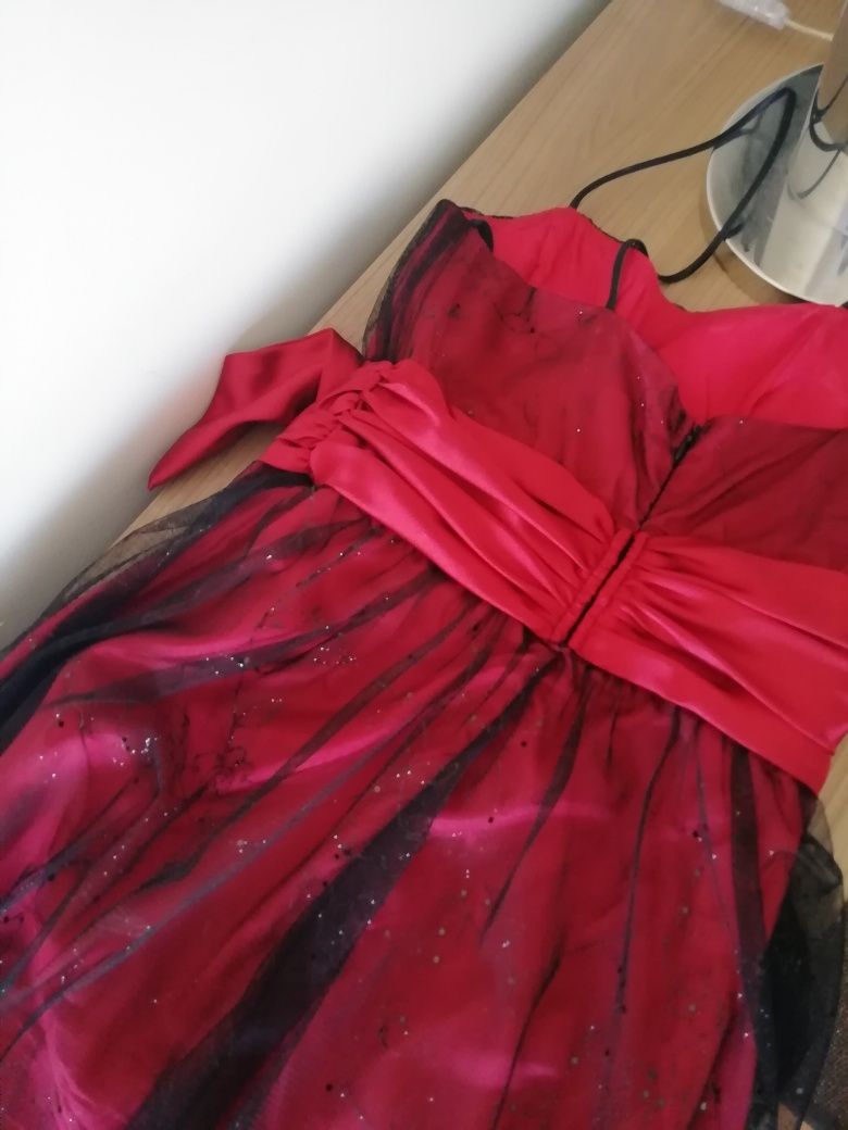 Vestido curto S de rapariga jovem como novo