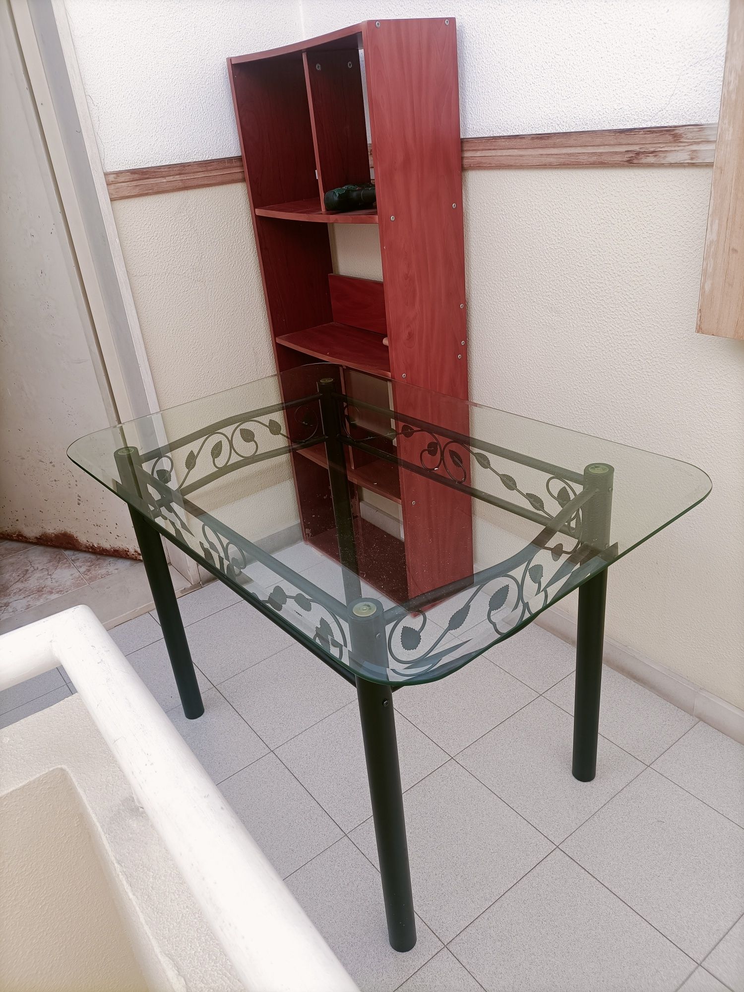 Mesa de jantar em vidro