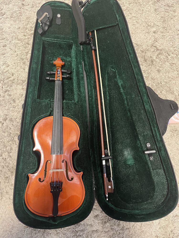 Продам скрипку MAXTONE TV1/4A-LL