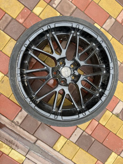 Продам колеса 225/35/19 BMW