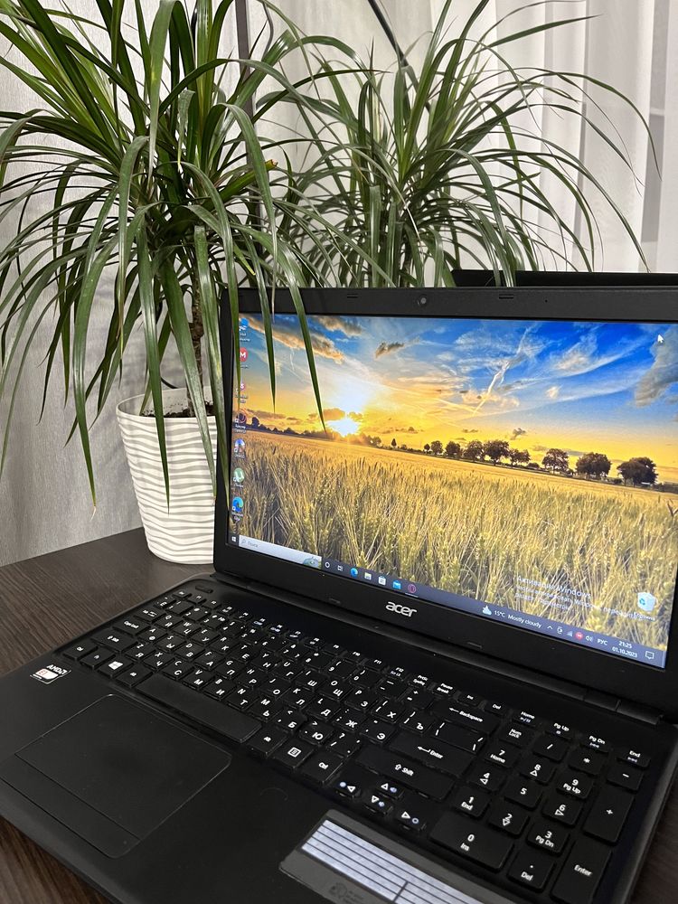 Ноутбук Acer Aspire E1-522